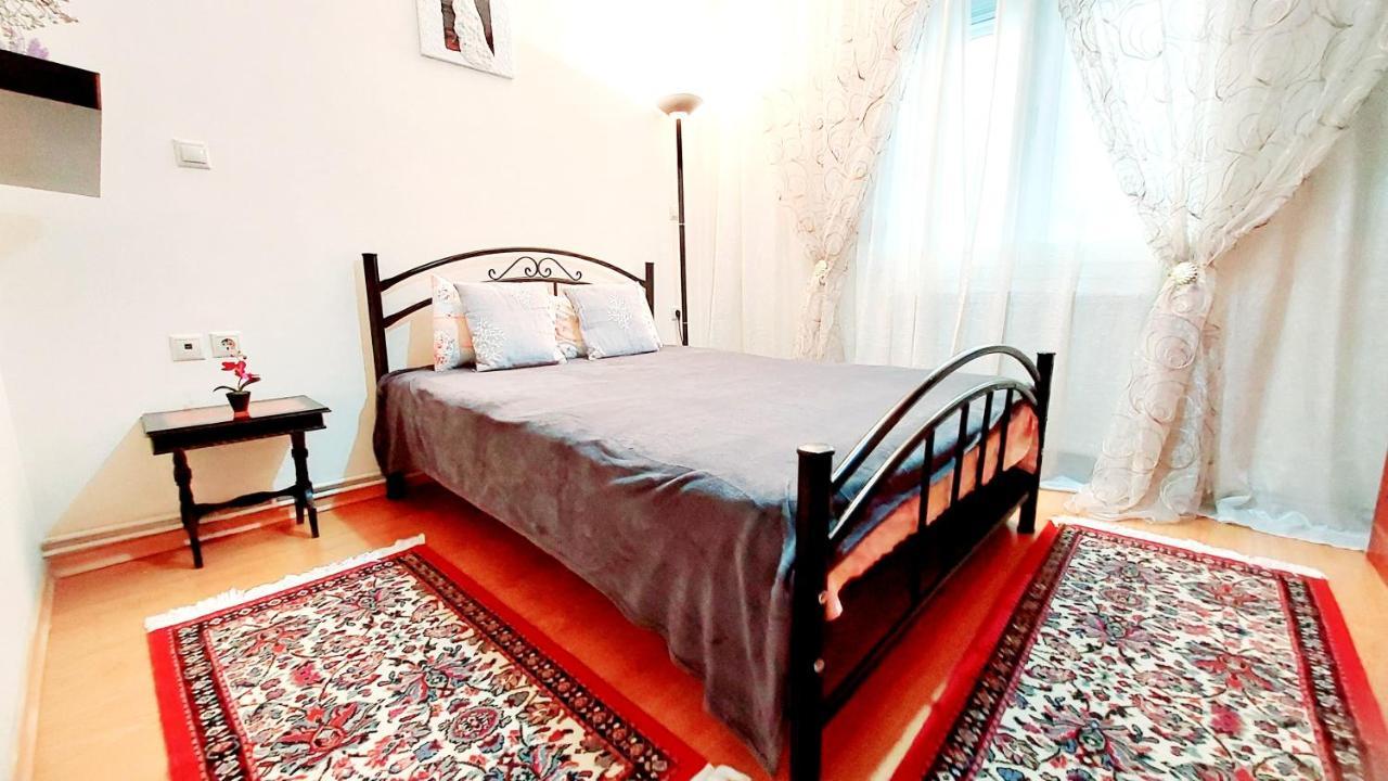 "Home Sweet Home" 3 Bedrooms Big House 110M Free Indoor Parking! Soluň Exteriér fotografie