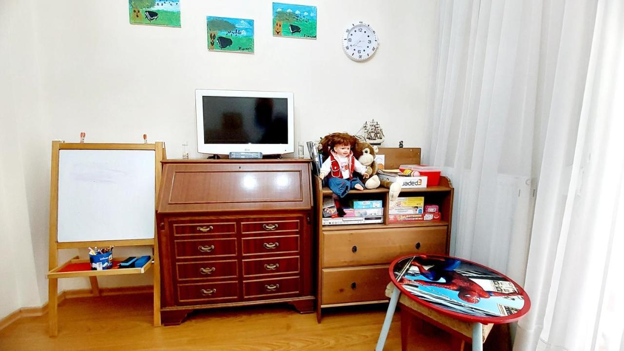 "Home Sweet Home" 3 Bedrooms Big House 110M Free Indoor Parking! Soluň Exteriér fotografie